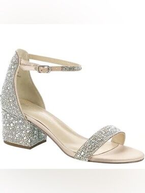 Betsey Johnson Mari Rhinestone sandals   Size 7